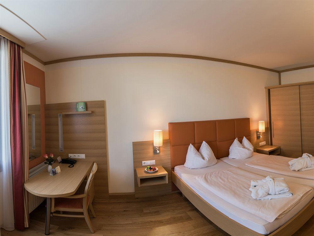 Hotel Quellenhotel Heiltherme - 2-thermenresort 4*